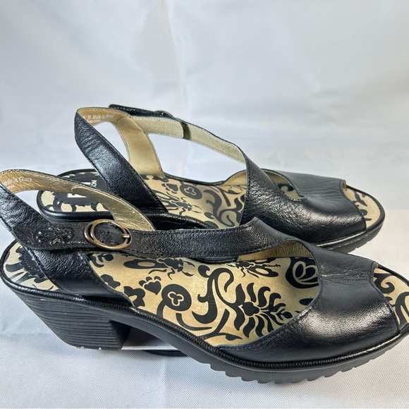 Fly London P501023000 Wedge Sandal Strap Ankle Leather Black US 8 / EU 39 - Picture 4 of 9